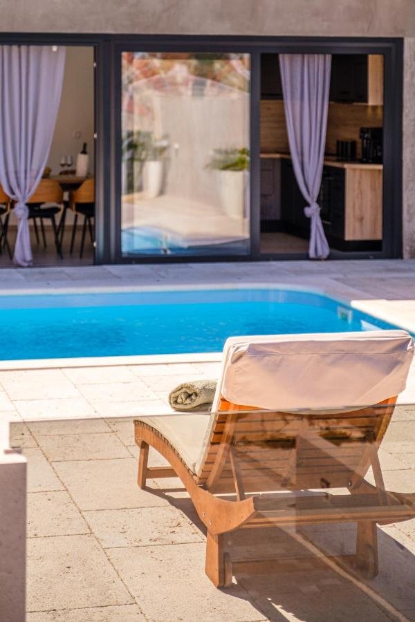 Brač villa management