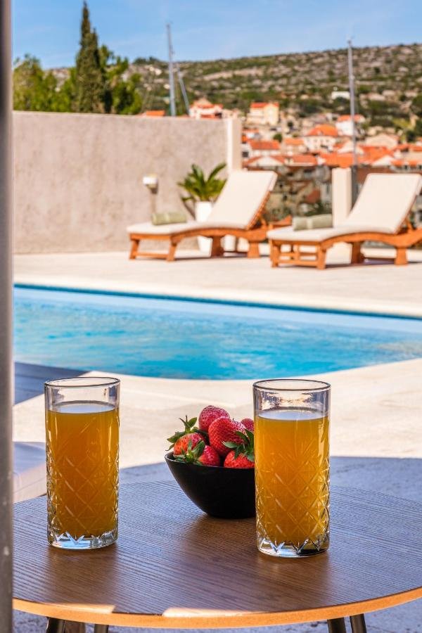 Brač villa management