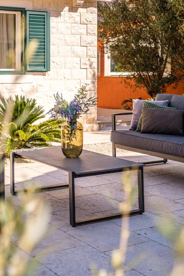 Brač villa management