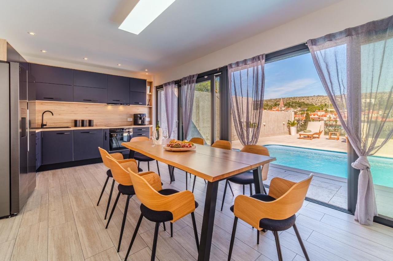 Brač villa management
