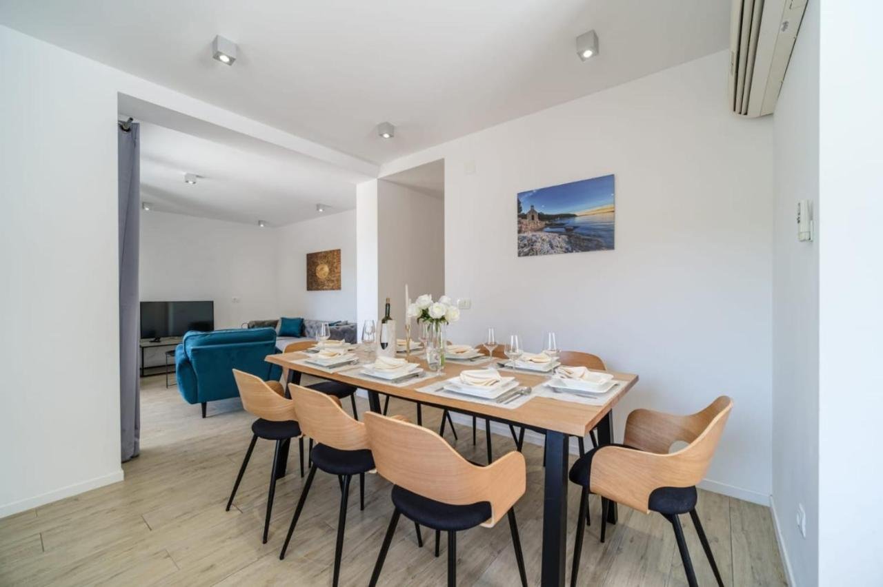 Brač villa management