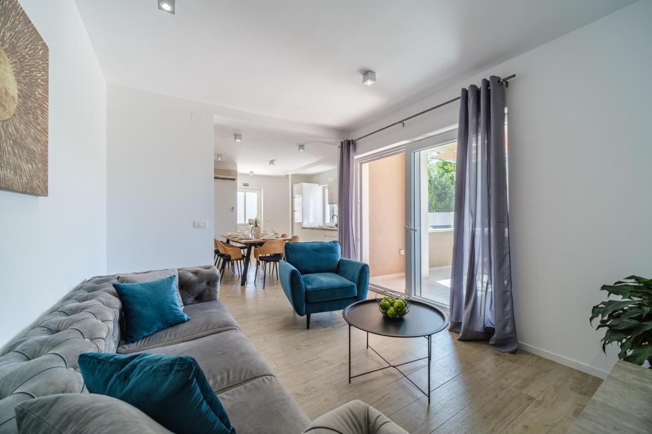 Brač villa management