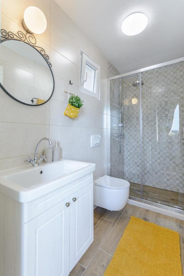 Brač villa management