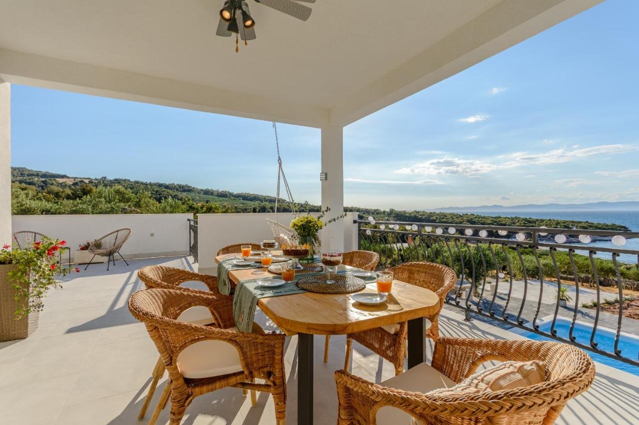 Brač villa management