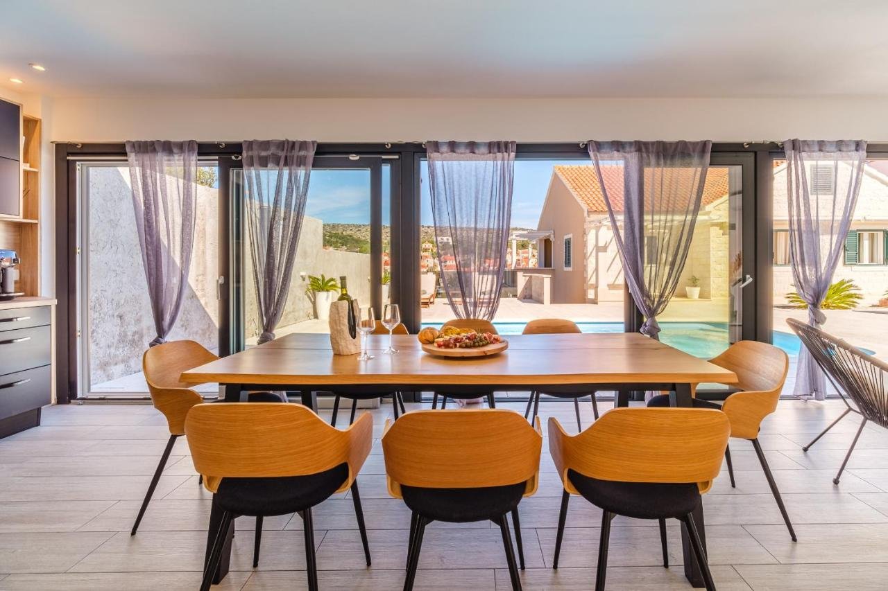 Brač villa management